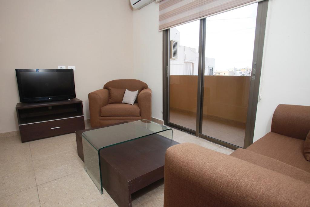 Silver Apartments Бейрут Екстериор снимка