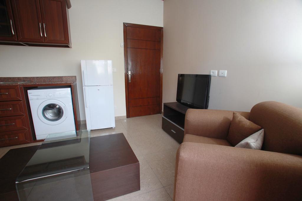Silver Apartments Бейрут Стая снимка